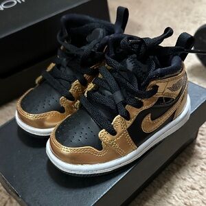 Jordan 1 Mid SE (TD)